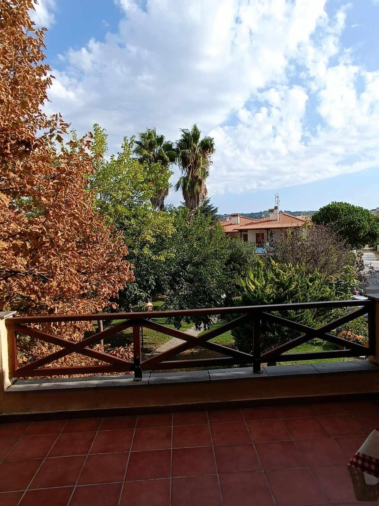 Georgia'S House Villa Nikiti  Bagian luar foto